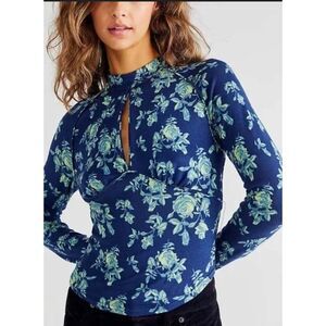 Free People‎ Dinner Party Floral Print Long Sleeve Keyhole Top